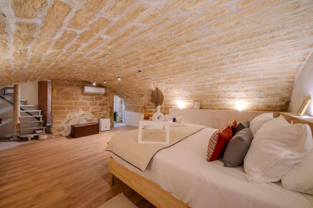 La Eximia Avec Patio - Parking Souterrain Inclus - Centre Historique Appartement Montpellier